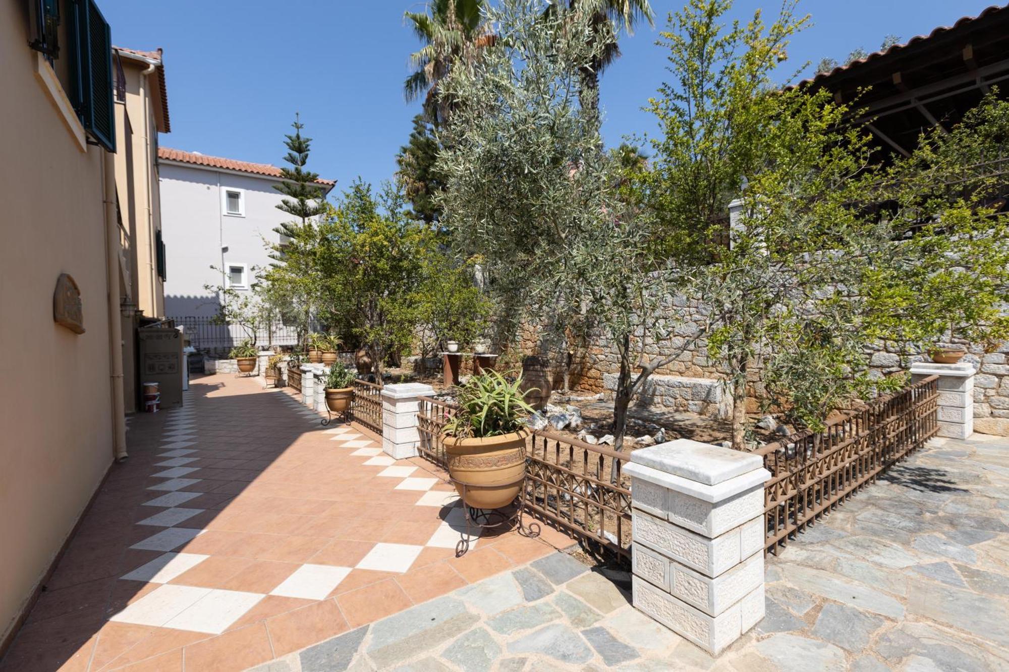 Amfitrion Apartment Gytheio Exterior foto