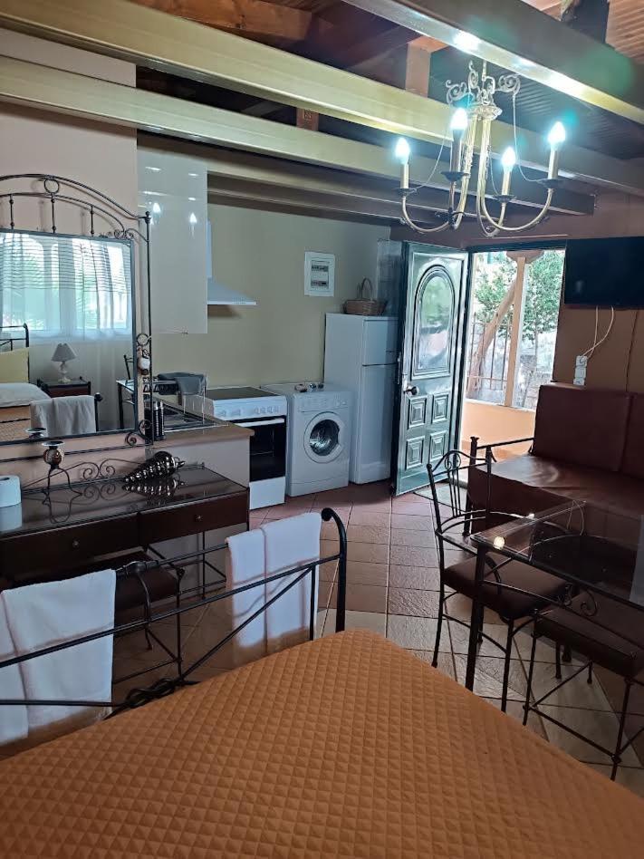 Amfitrion Apartment Gytheio Exterior foto